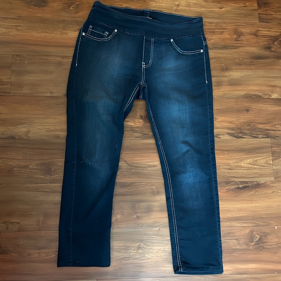 SUKO Petite Jeans 34” waist - Picture 2 of 7